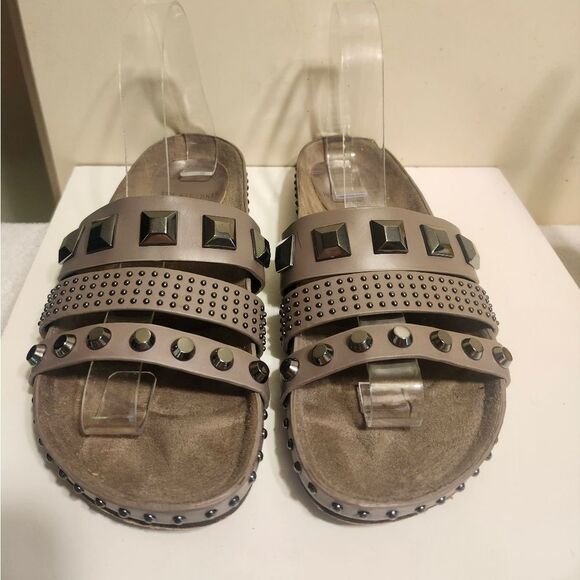Ivy Kirzhner Gray Leather Strappy Slide Sandals w/Silver Matte studs Sz.7 $345 - Picture 2 of 11